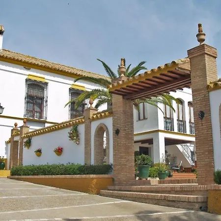 Schoenes Ferienhaus Mit Sonnenterasse Und Pool Holiday home